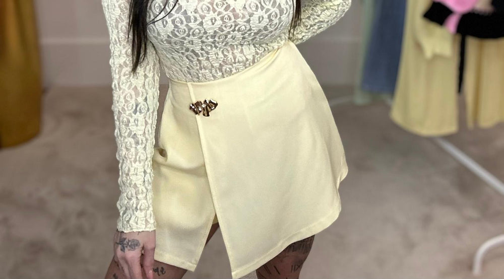 Skort gold detail